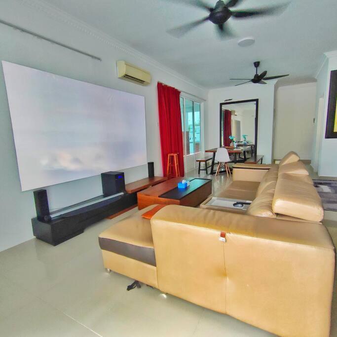 3 Storey Swimming Pool&Projector House Setia Alam Shah Alam Exterior foto